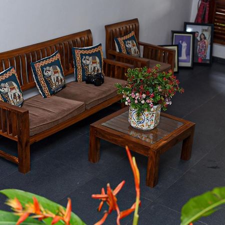 4Ty Two Homestay Galle Buitenkant foto