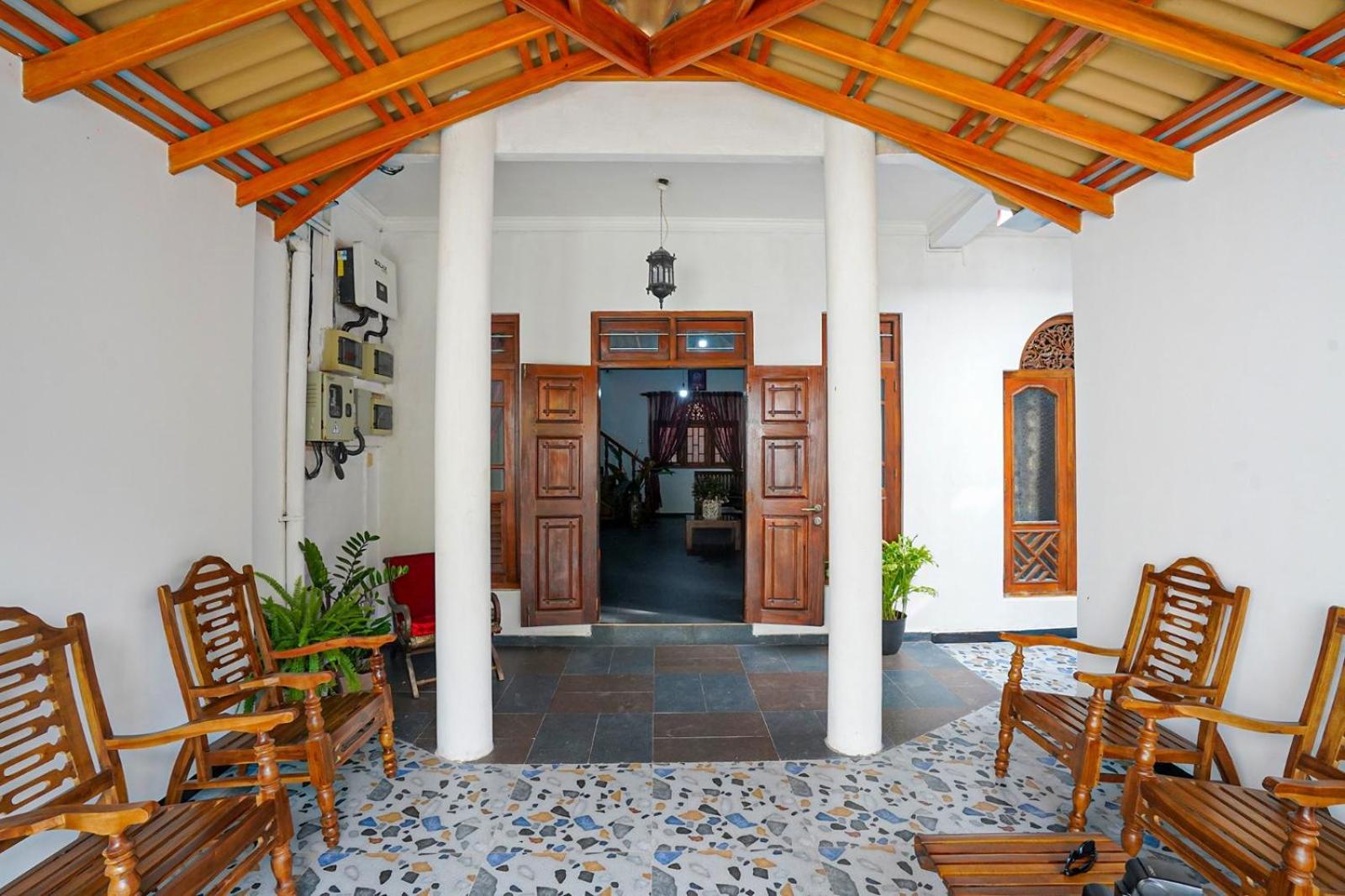 4Ty Two Homestay Galle Buitenkant foto