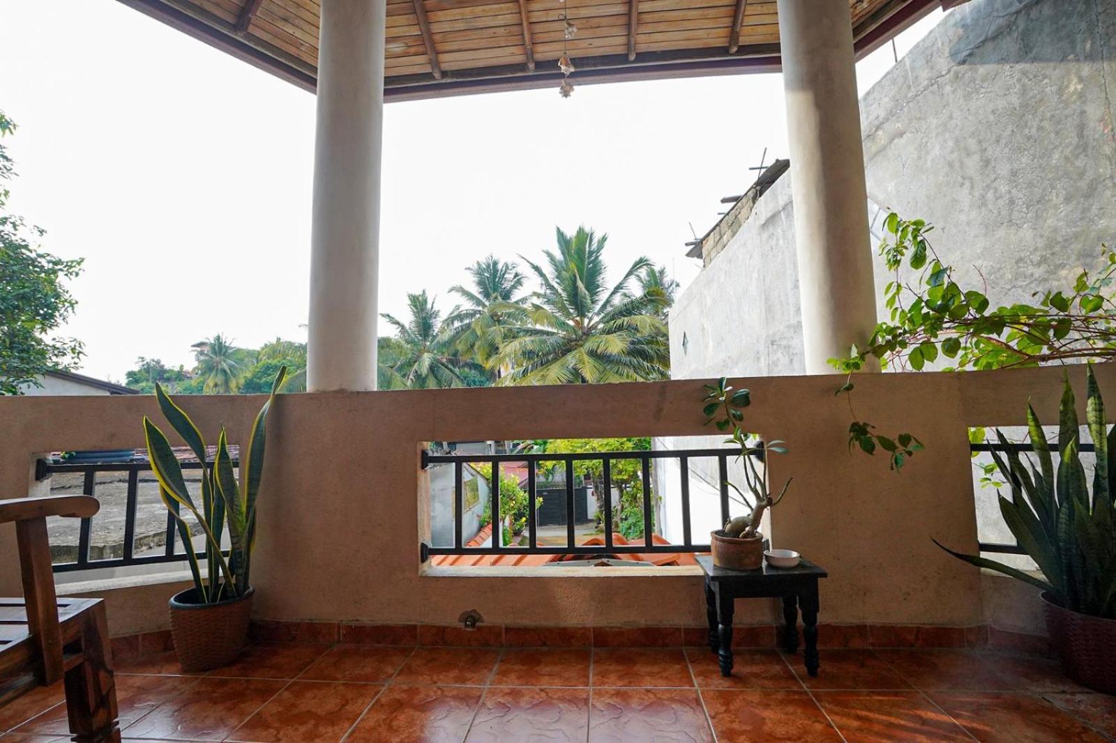 4Ty Two Homestay Galle Buitenkant foto
